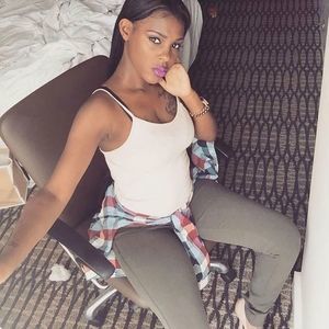 Meet your Posher, Lashay